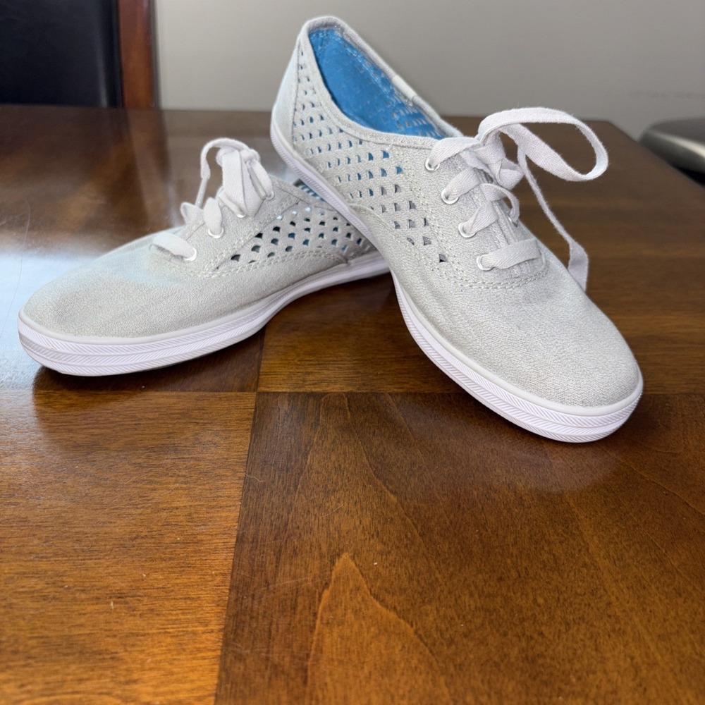 Women's Keds Gray Perforated Canvas Sneakers Tennis Shoes Size 7